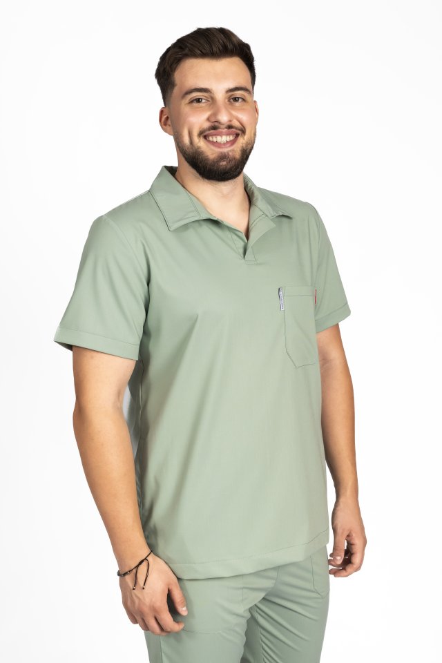 Pánsky olivovozelený strečový polo oblek s blúzkou do V a teplákovými nohavicami so sťahovacou šnúrkou a gumou