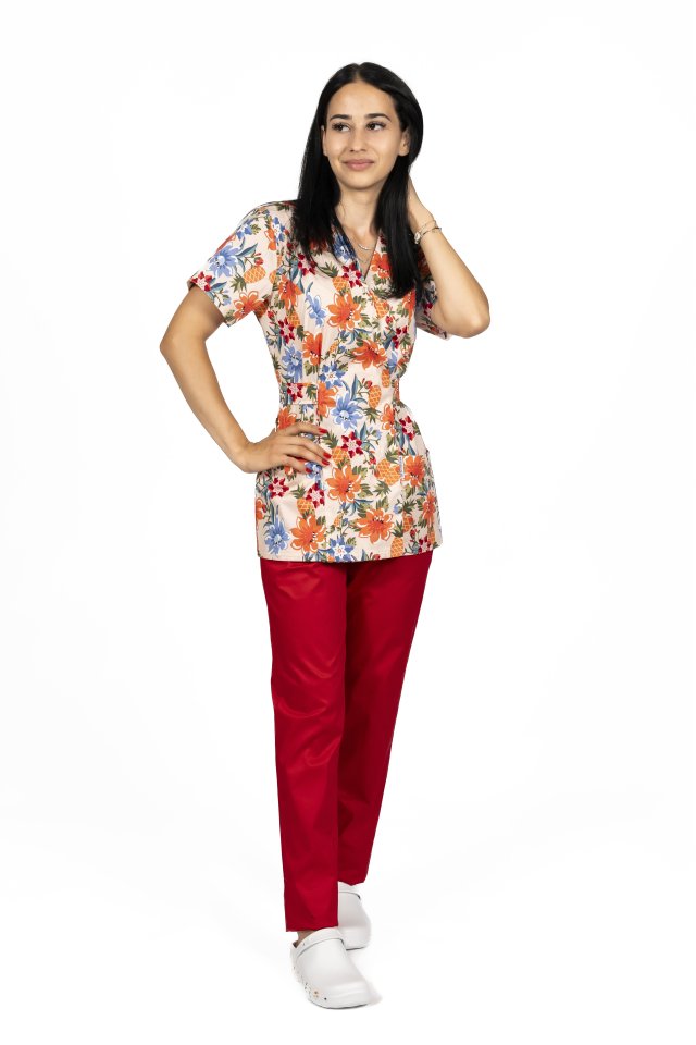 Lekárske kimono s kvetmi a dvoma našitými vreckami