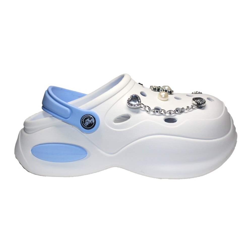 Biele lekárske dreváky s modrými detailmi pre ženy - Dreváky s aplikovanými detailmi