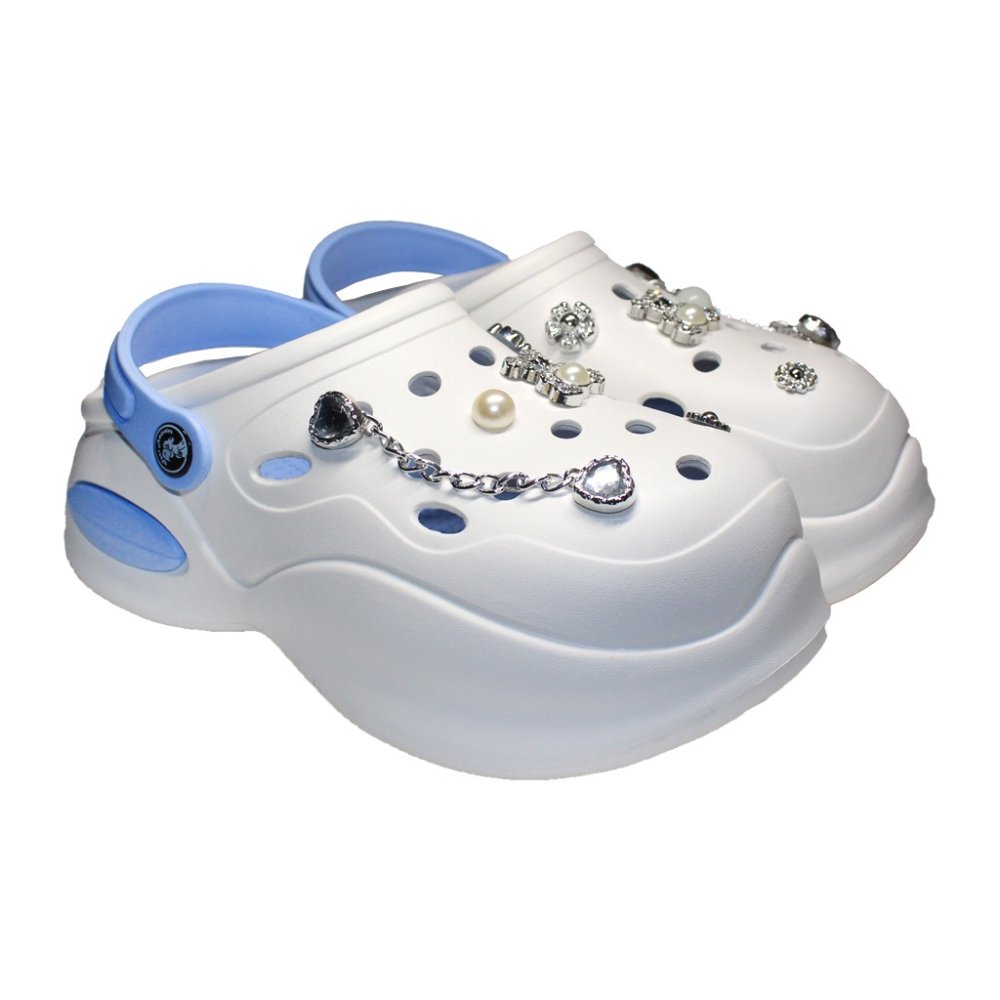 Biele lekárske dreváky s modrými detailmi pre ženy - Dreváky s aplikovanými detailmi