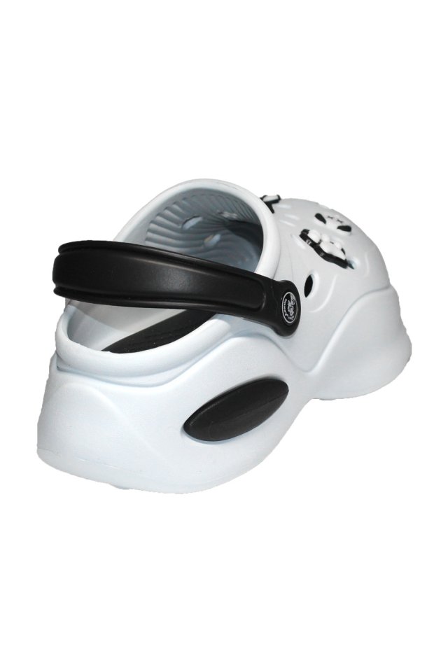 Čiernobiele zdravotnícke dreváky pre ženy - Dreváky s aplikovanými detailmi