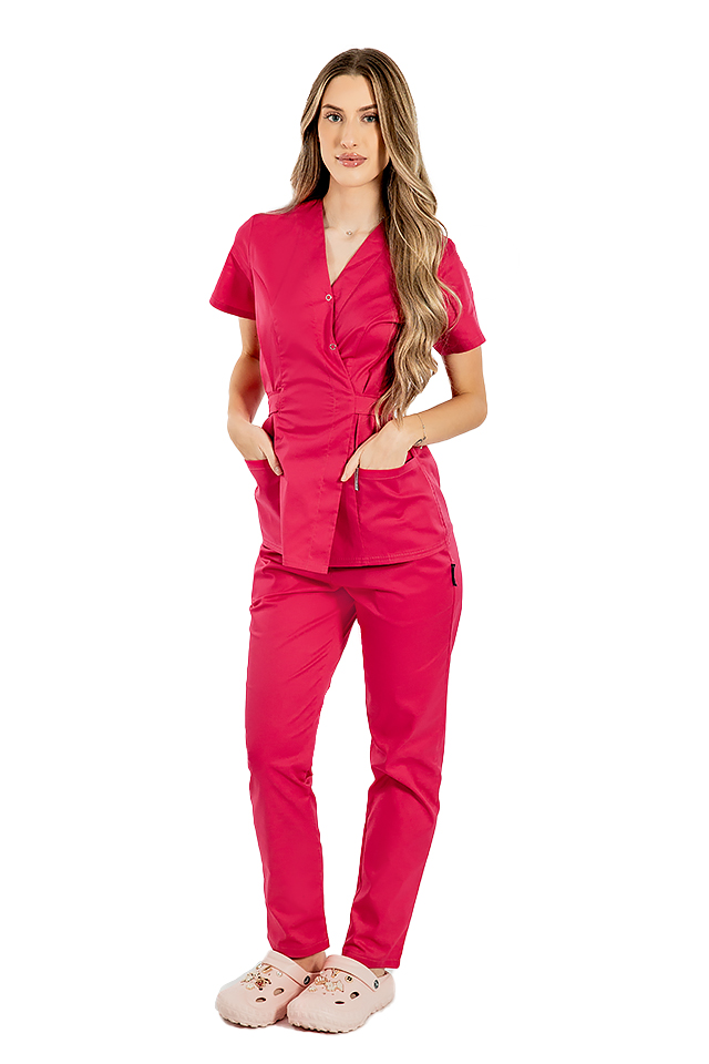 Cyklámenový kimono lekársky plášť s dvoma aplikovanými vreckami