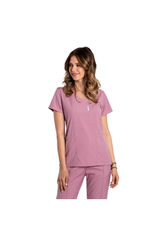 Púdrovo ružový strečový lekársky oblek s blúzkou do V a nohavicami so šnúrkou a gumou